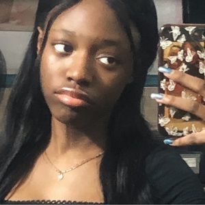 Meet your Posher, Tega